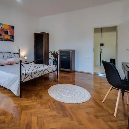 Apartment Sorelle Fiume Exterior photo